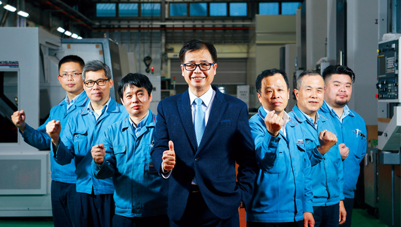 台灣瀧澤總經理戴雲錦派出10位員工參與口罩國家隊，都是公司各領域最強的工程師。